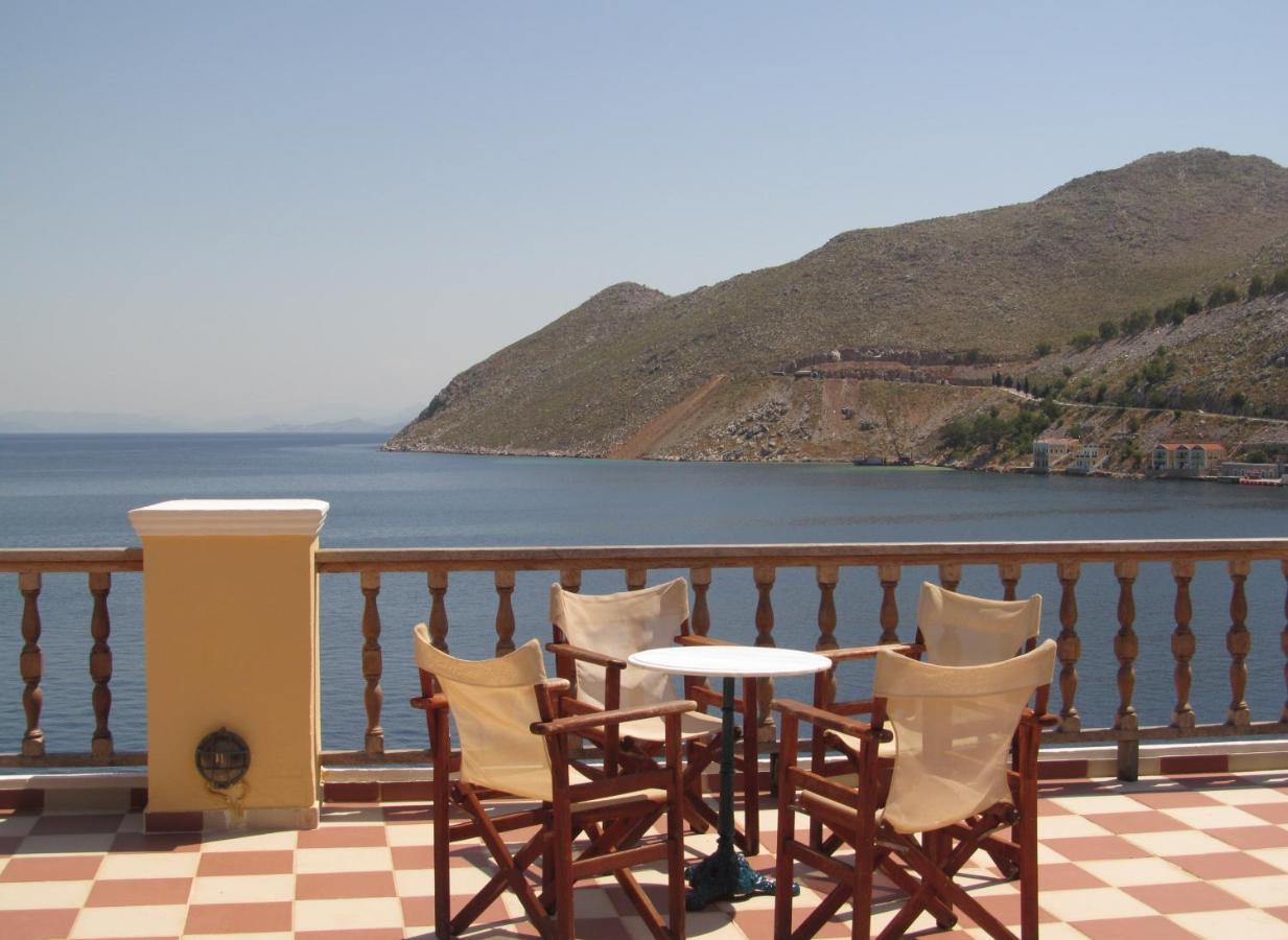 Hotel Aliki Symi Extérieur photo