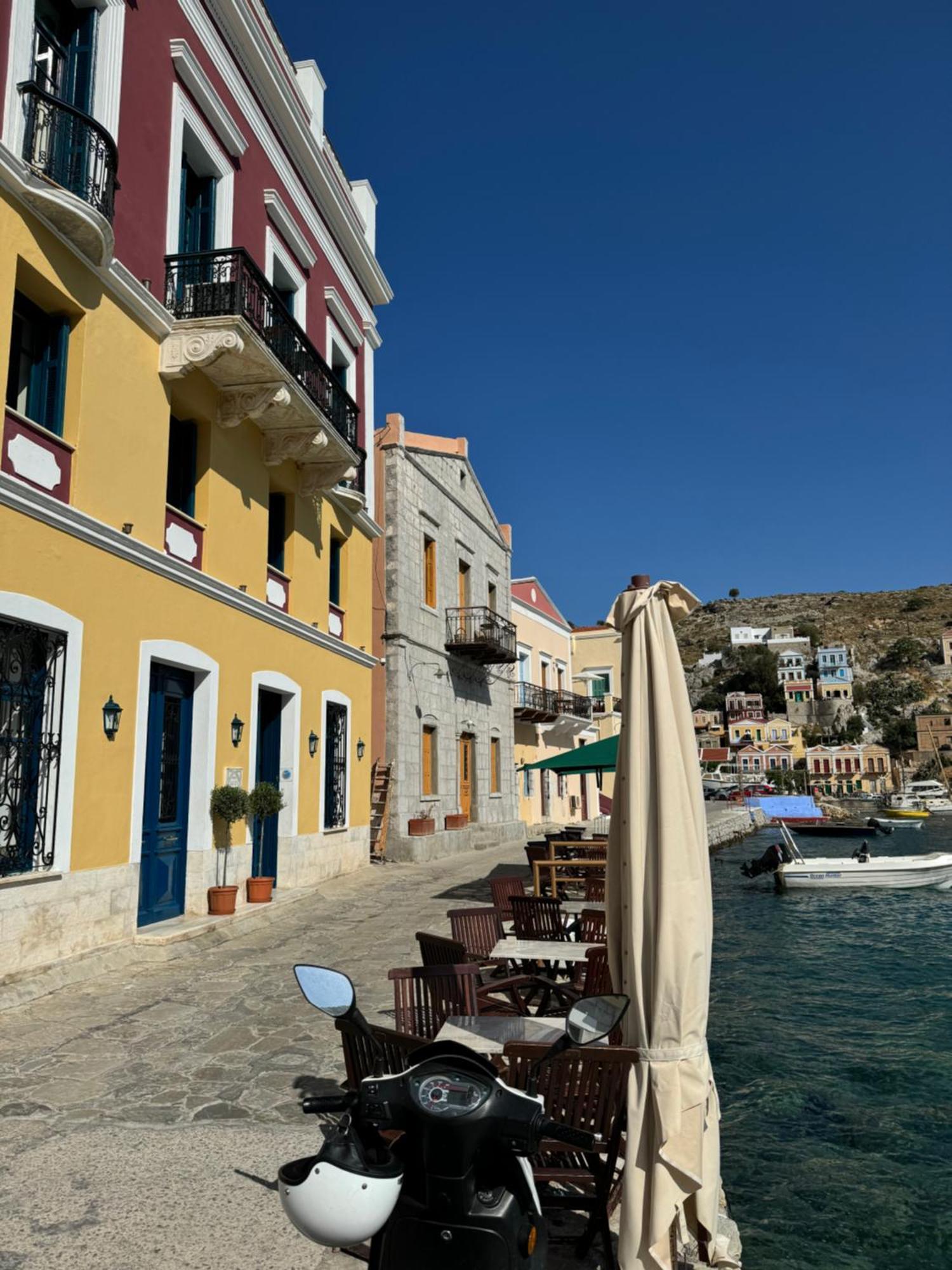 Hotel Aliki Symi Extérieur photo